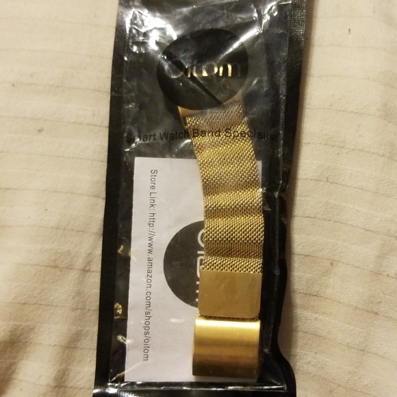 Fitbit Charge 2 Gold replacement band - Picture 3 of 4